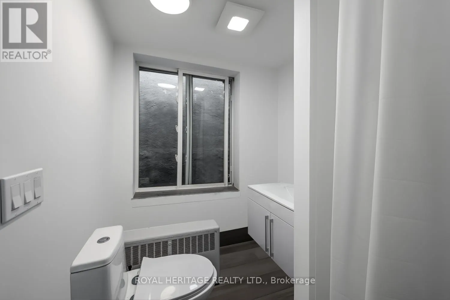 2 - 264 DIVISION STREET, #2