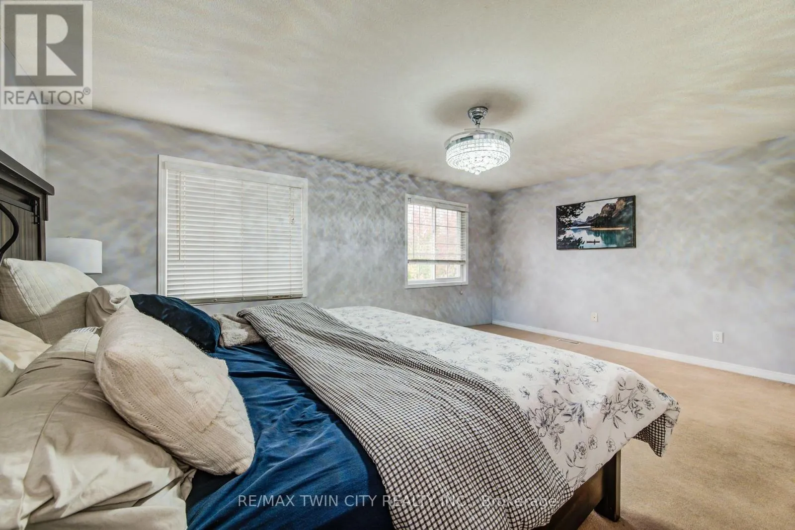 20 - 120 DUDHOPE AVENUE