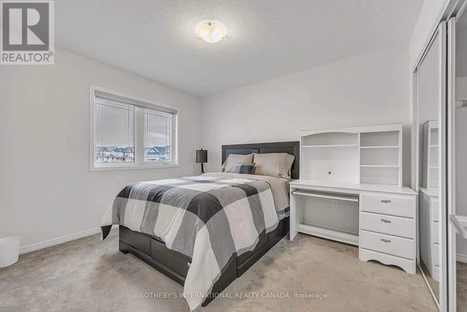 238 DOLMAN STREET