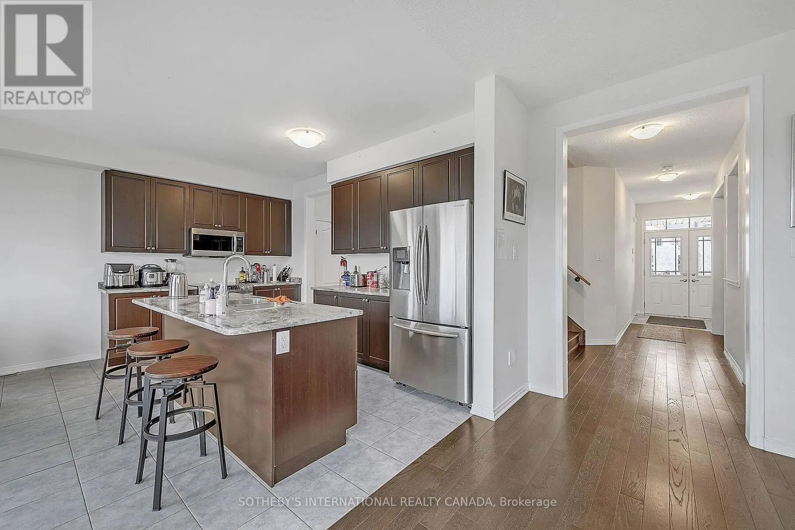 238 DOLMAN STREET