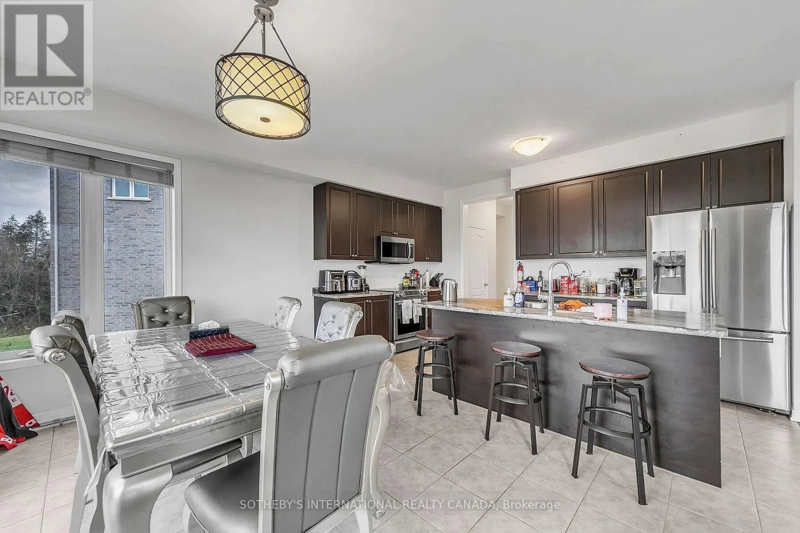 238 DOLMAN STREET