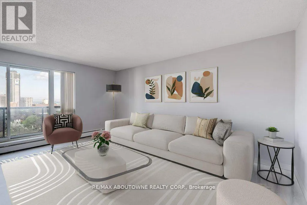 903 - 81 CHARLTON AVENUE E