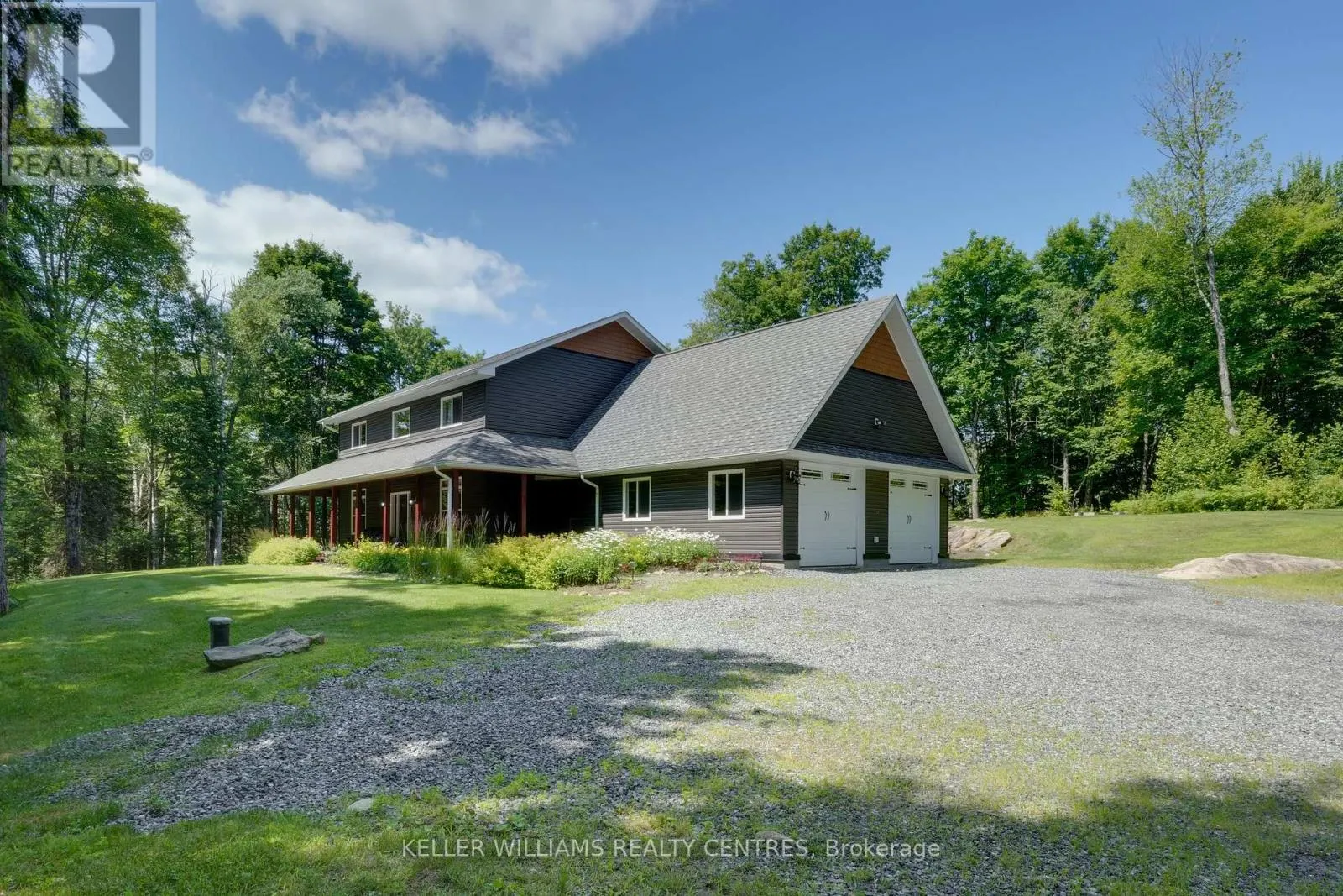 96 LINDGREN ROAD E
