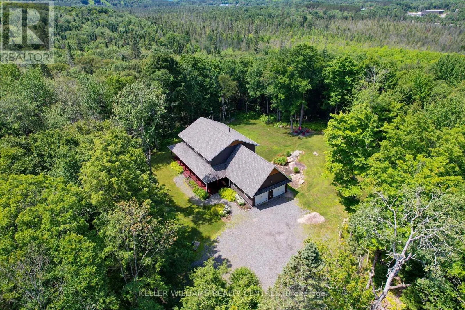 96 LINDGREN ROAD E