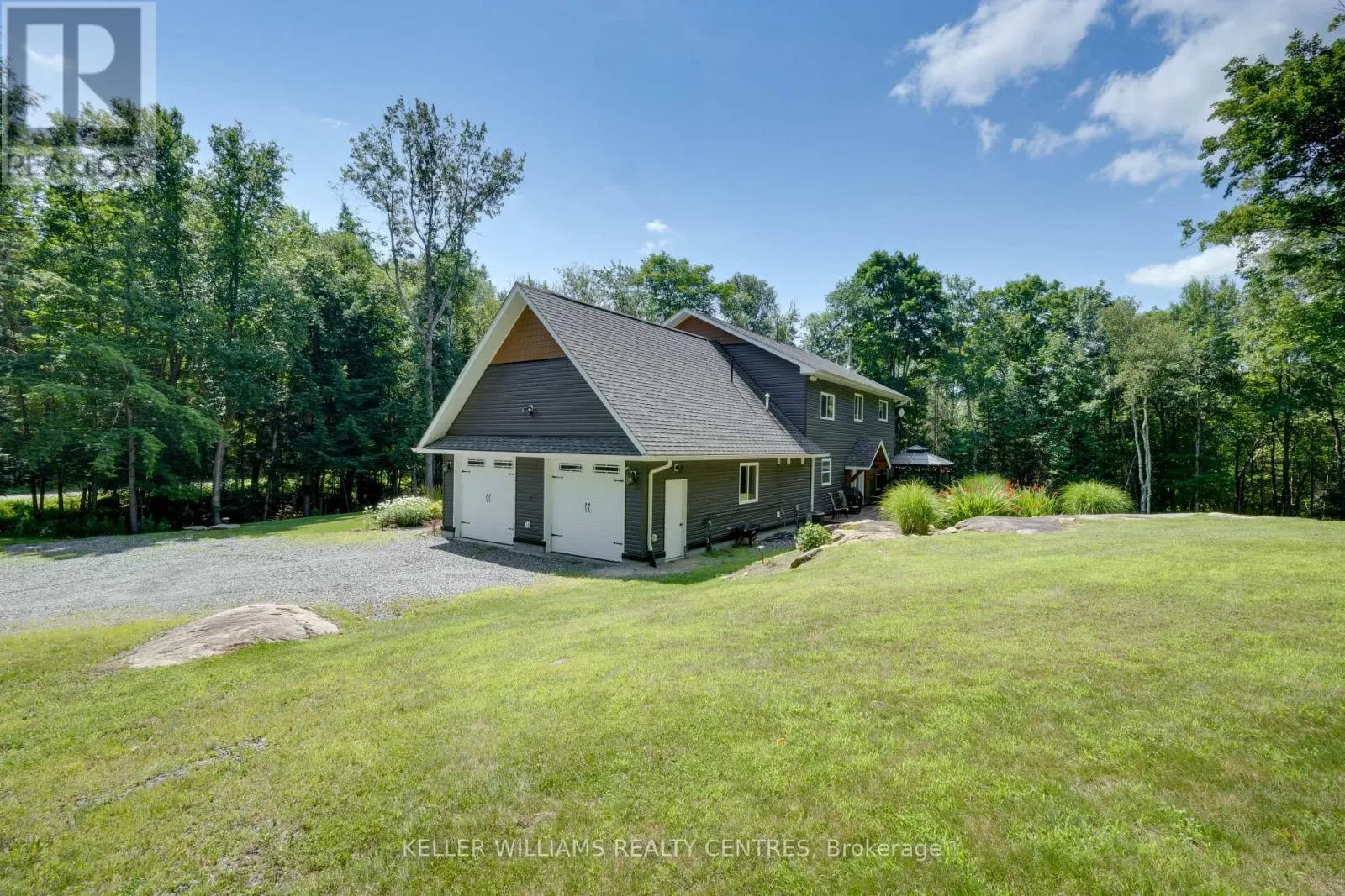 96 LINDGREN ROAD E
