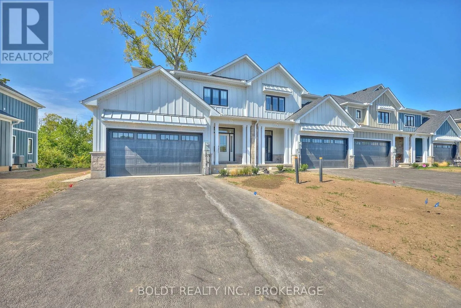 552 MISSISSAUGA AVENUE