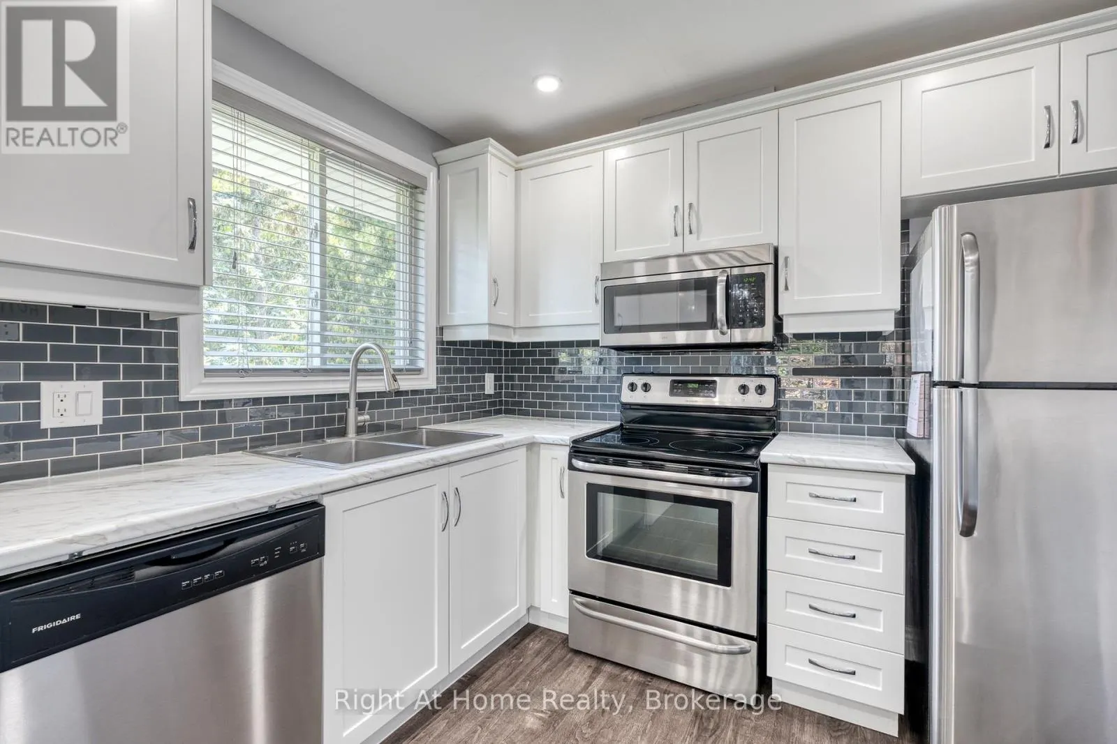 289 1/2 PELHAM ROAD