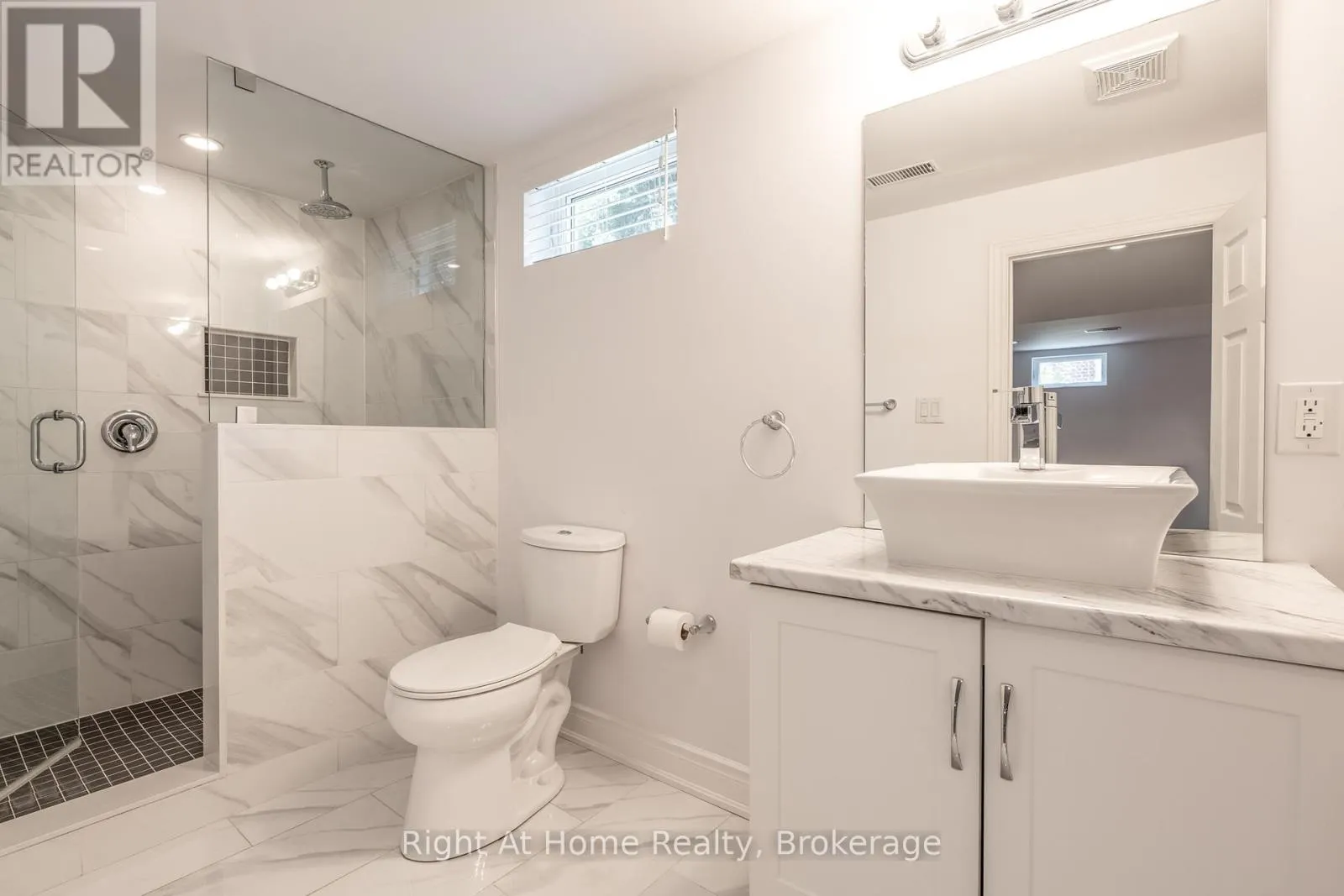 289 1/2 PELHAM ROAD
