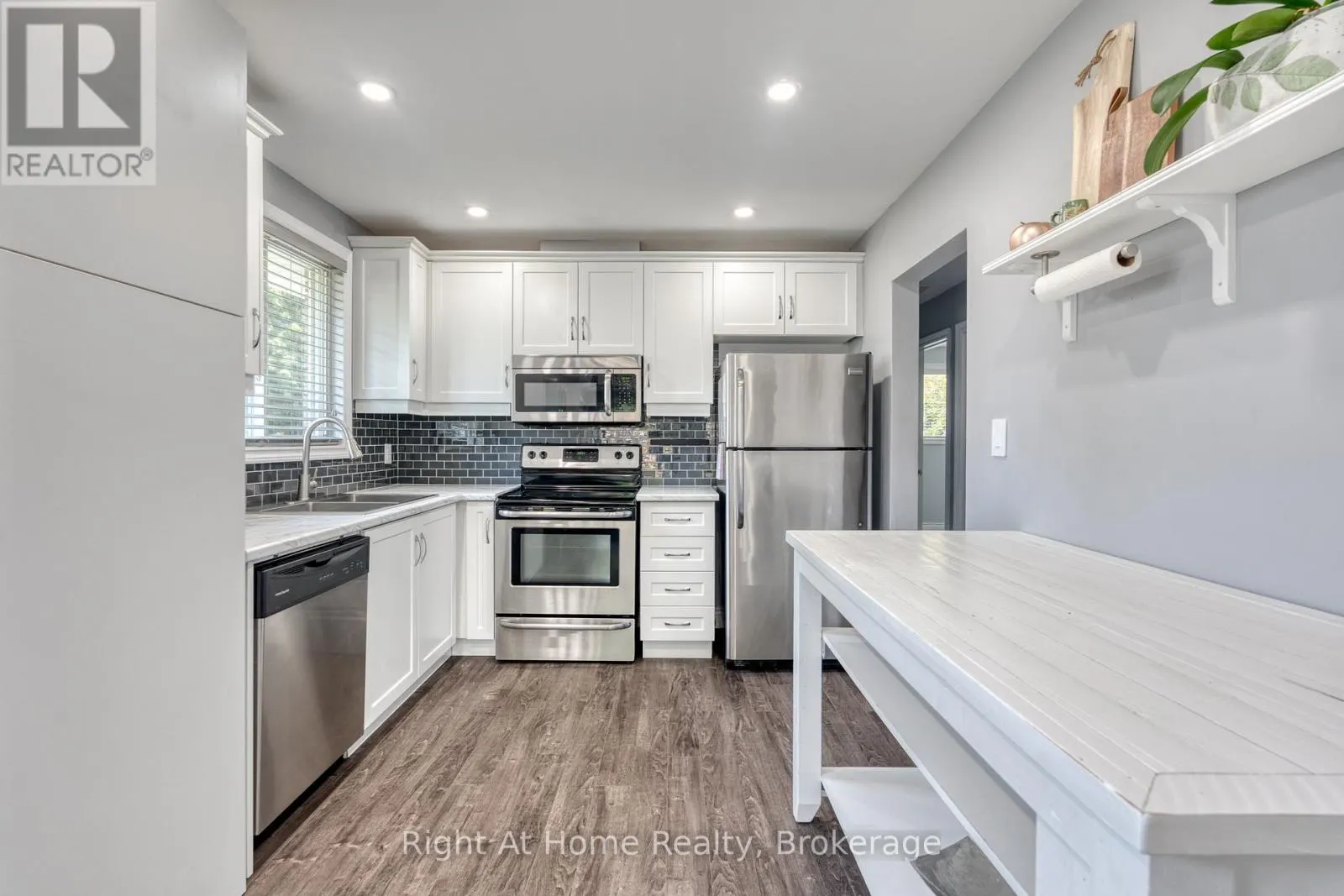 289 1/2 PELHAM ROAD
