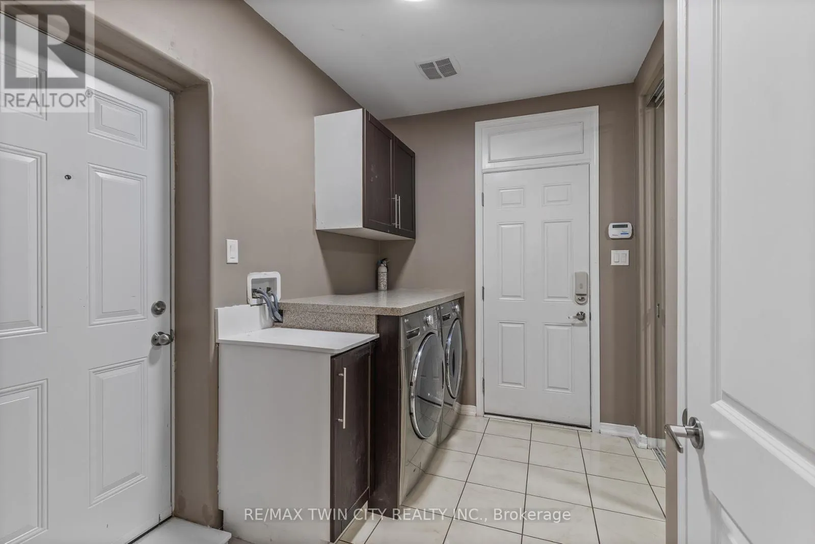 304 FALLING GREEN CRESCENT