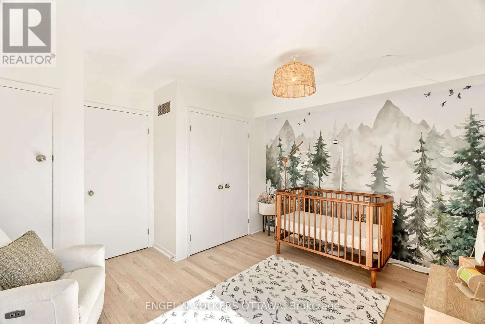 2 - 4 SHERBROOKE AVENUE