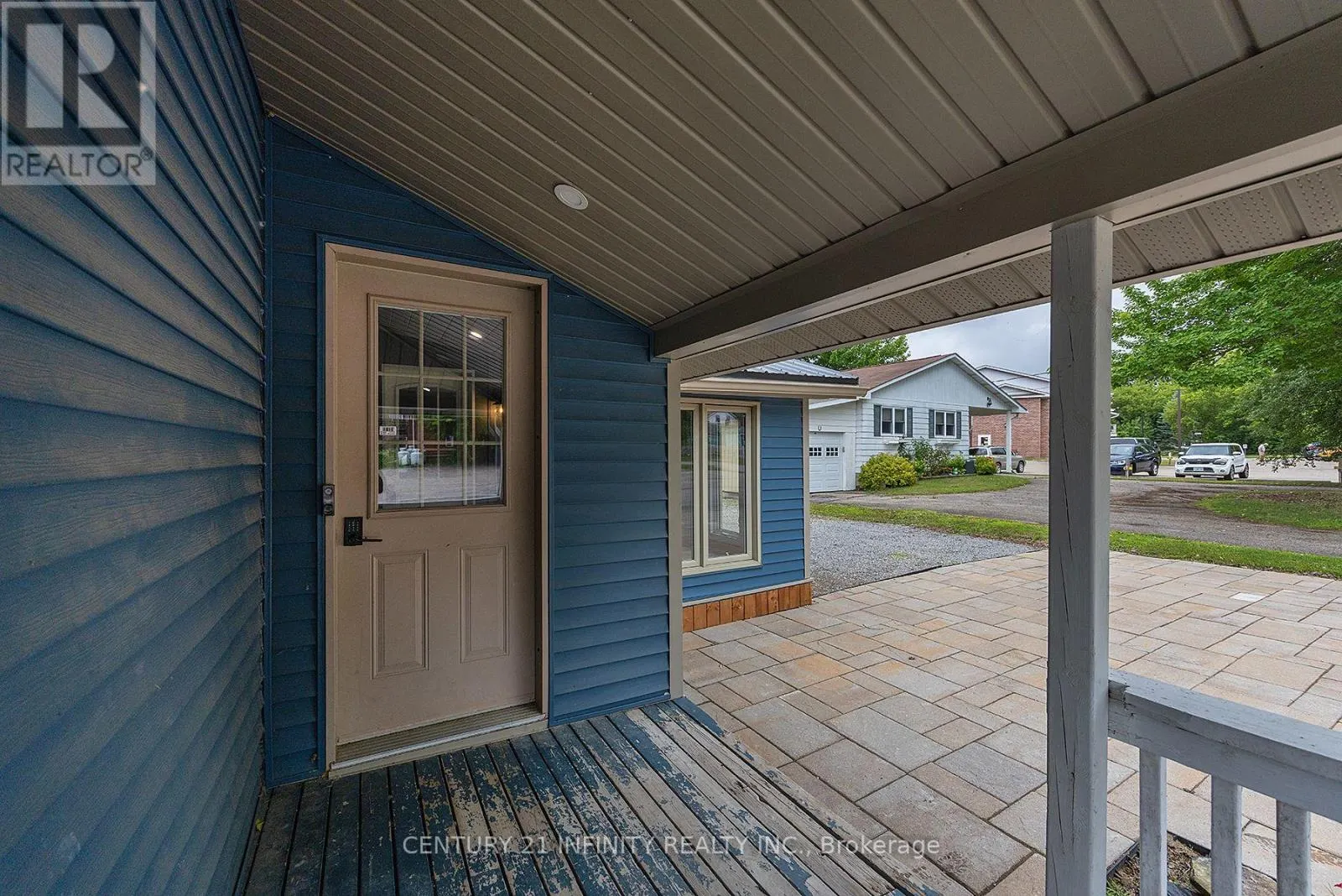 11 CAMPBELL STREET