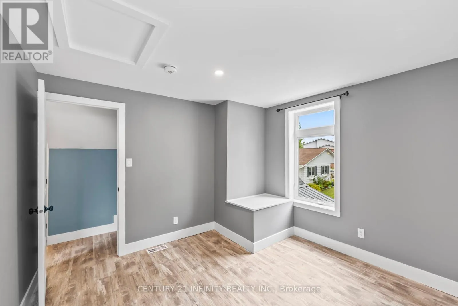 11 CAMPBELL STREET