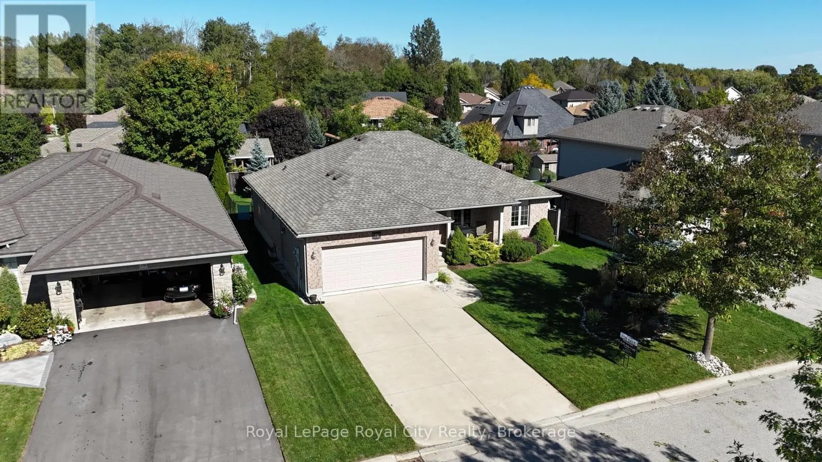72 STANLEY CRESCENT