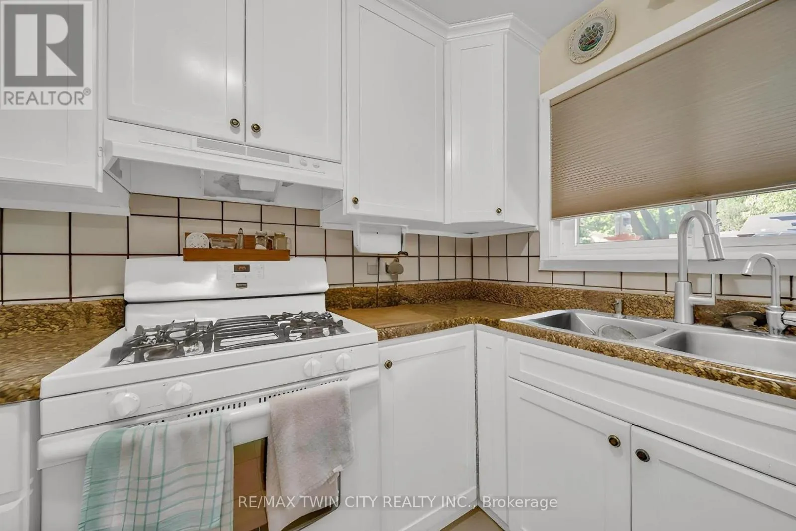 13 GILSTON PARKWAY