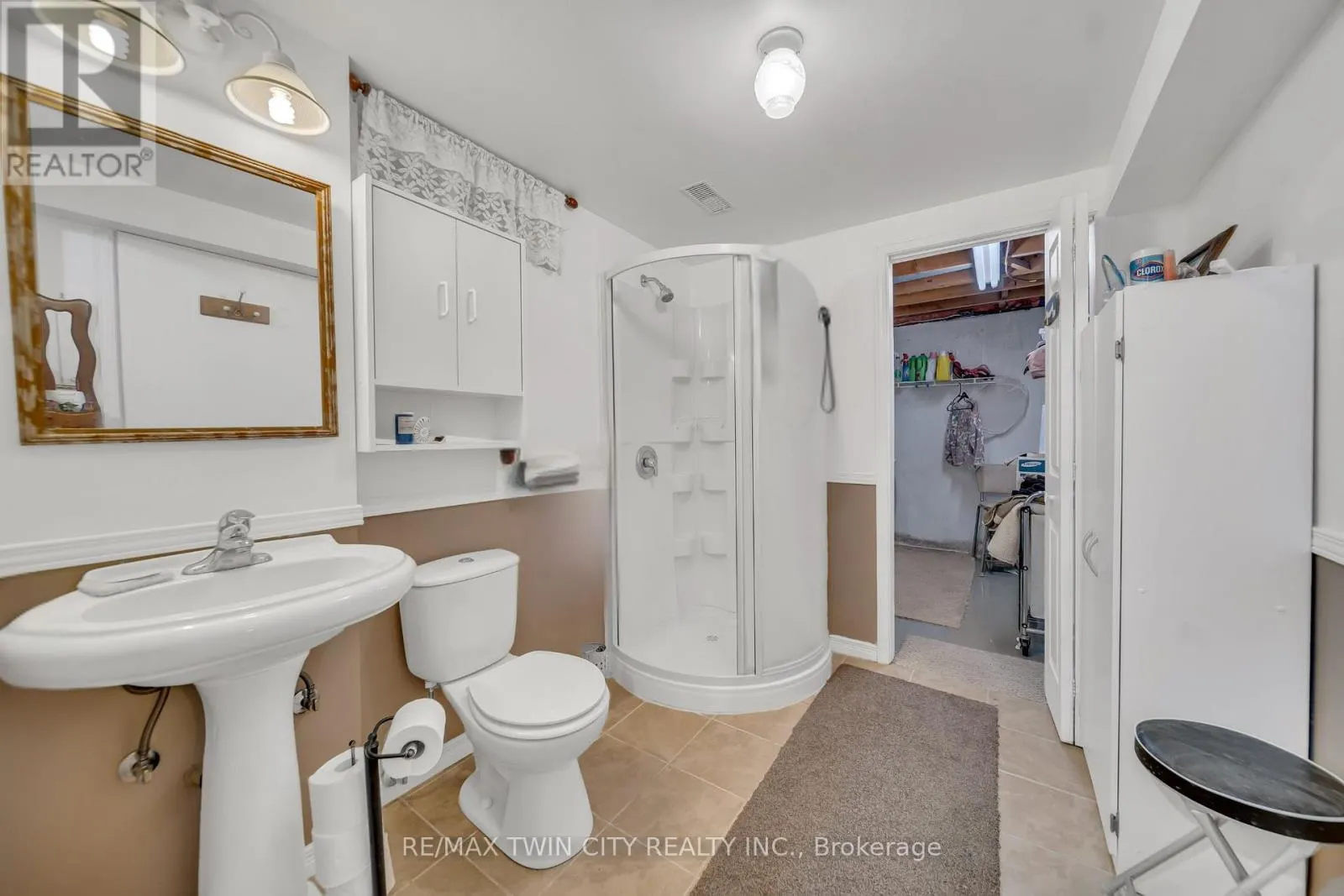 13 GILSTON PARKWAY