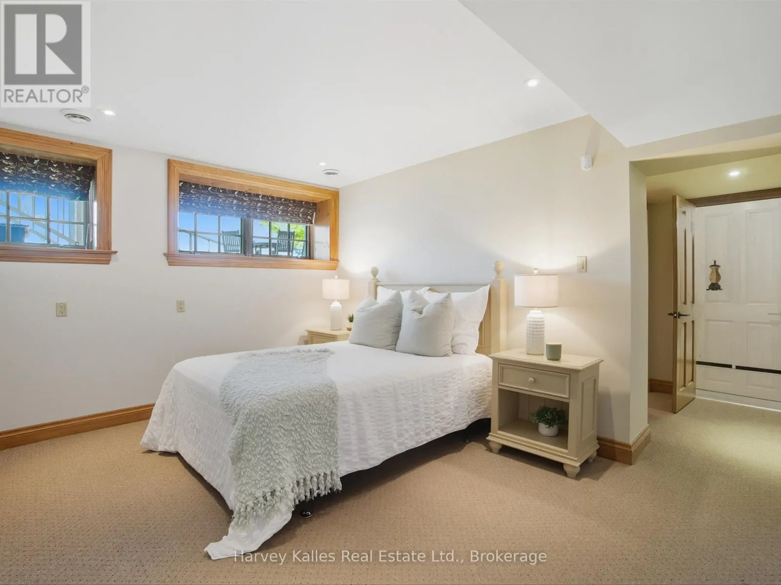 5 LEASIDE STREET