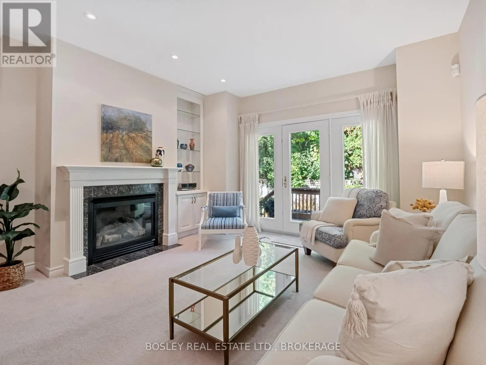 5 - 575 SIMCOE STREET, #5