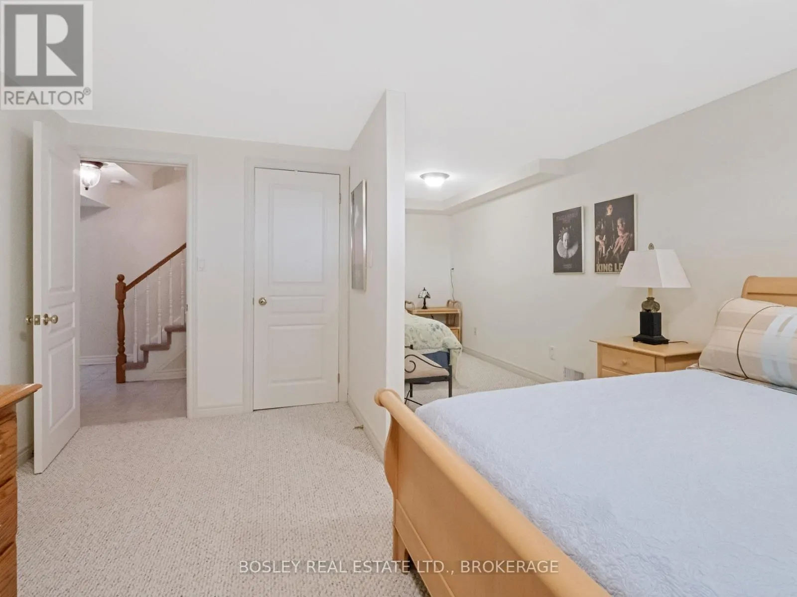 5 - 575 SIMCOE STREET, #5
