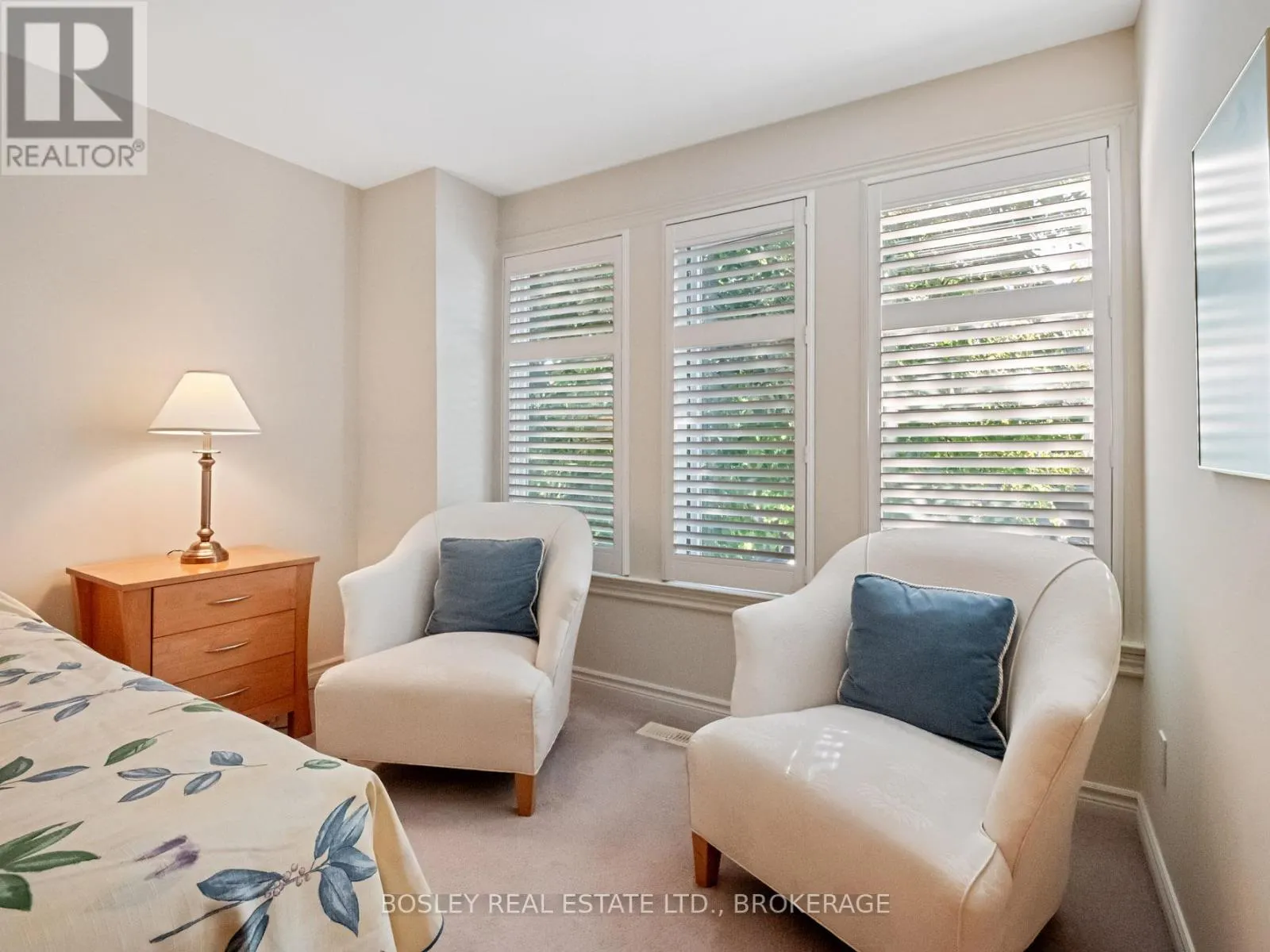 5 - 575 SIMCOE STREET, #5