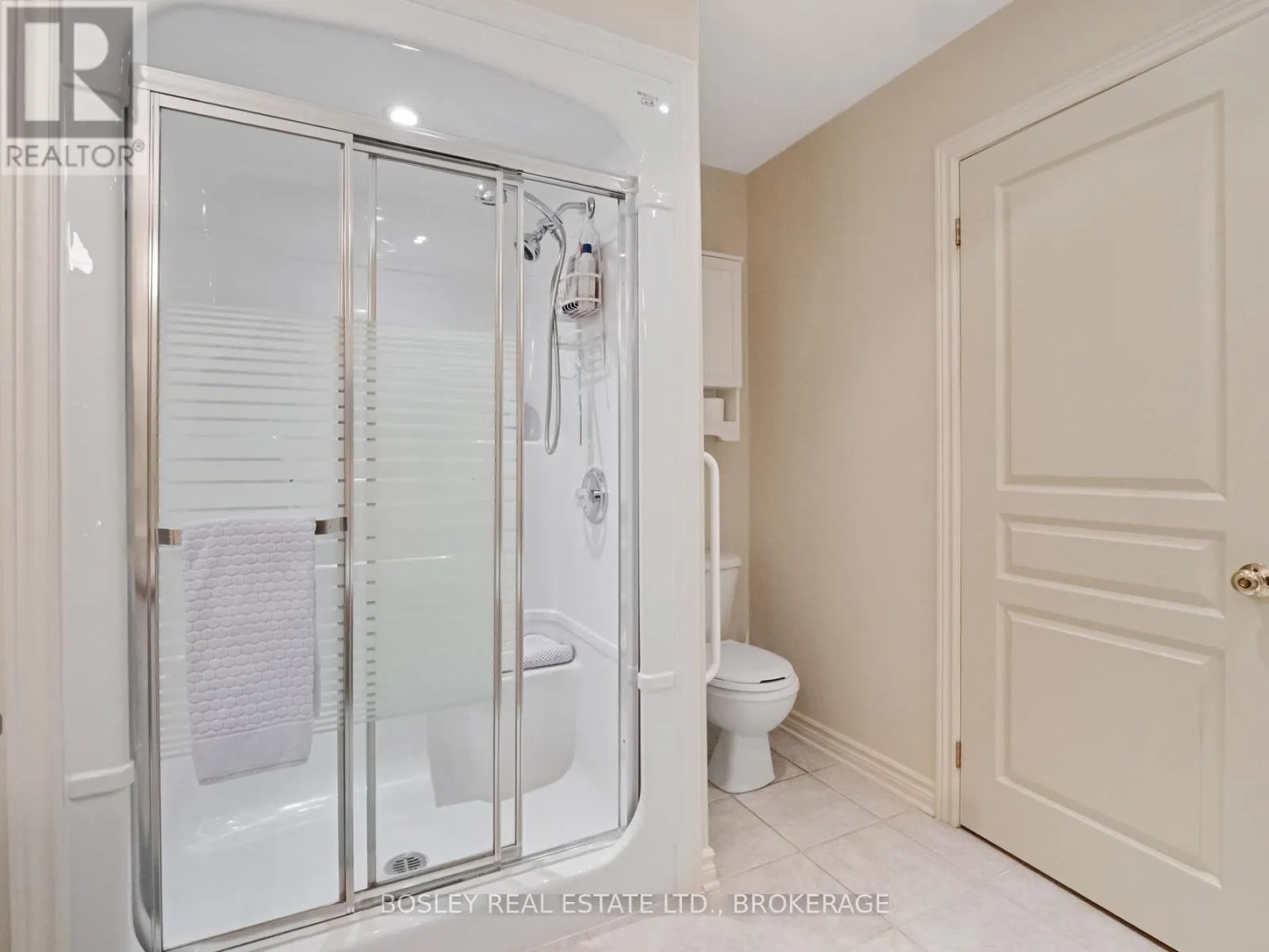 5 - 575 SIMCOE STREET, #5