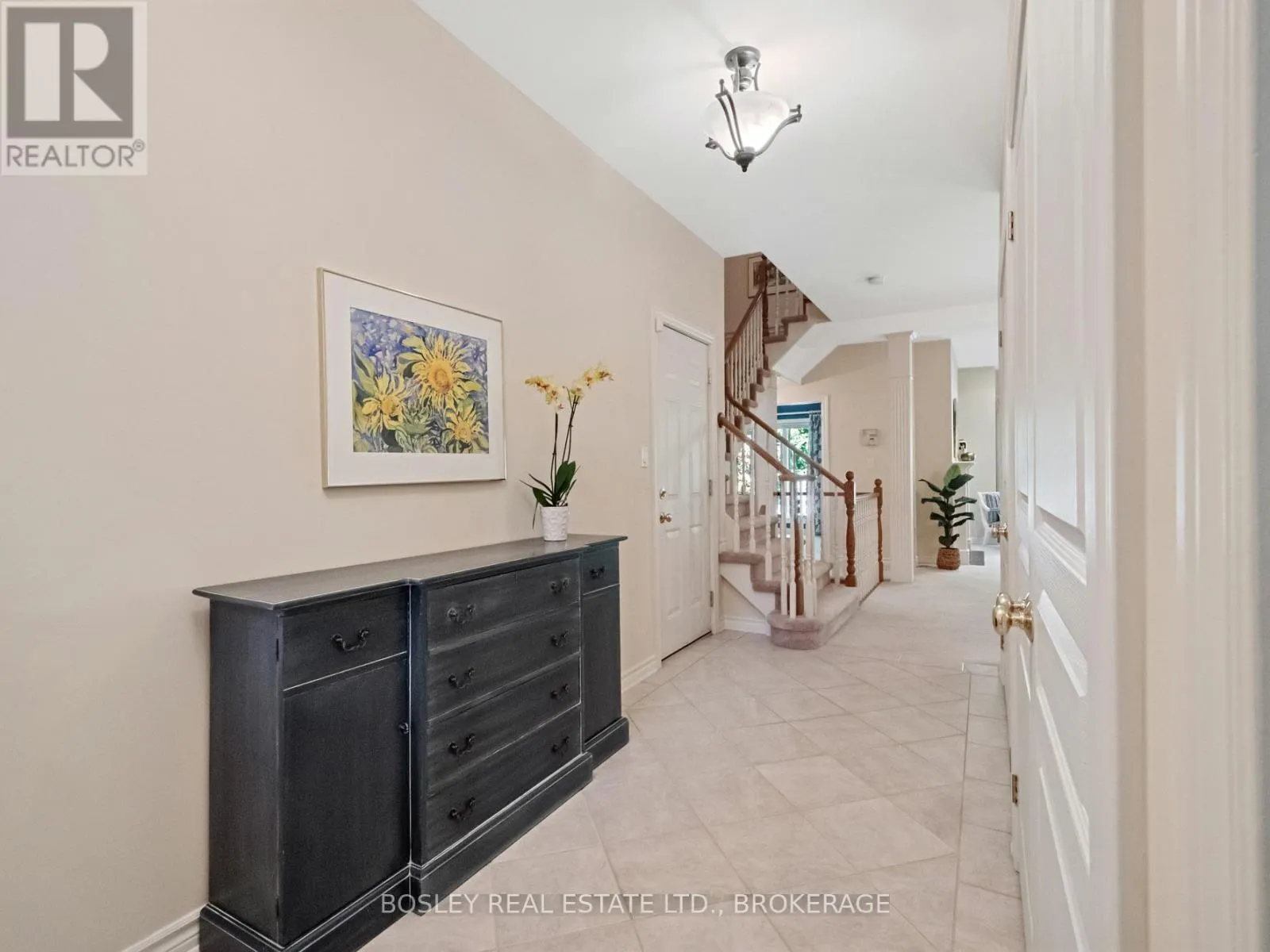 5 - 575 SIMCOE STREET, #5