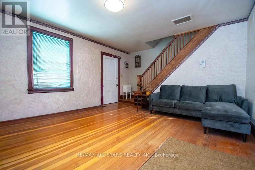 1463 HIGHWAY 7A
