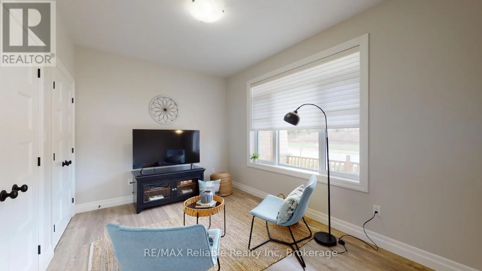 7 THIMBLEWEED DRIVE