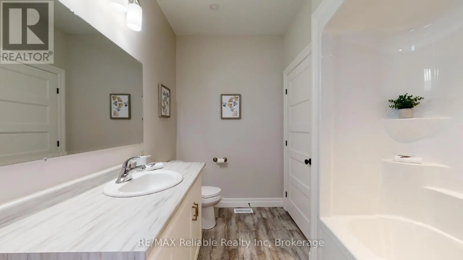 7 THIMBLEWEED DRIVE