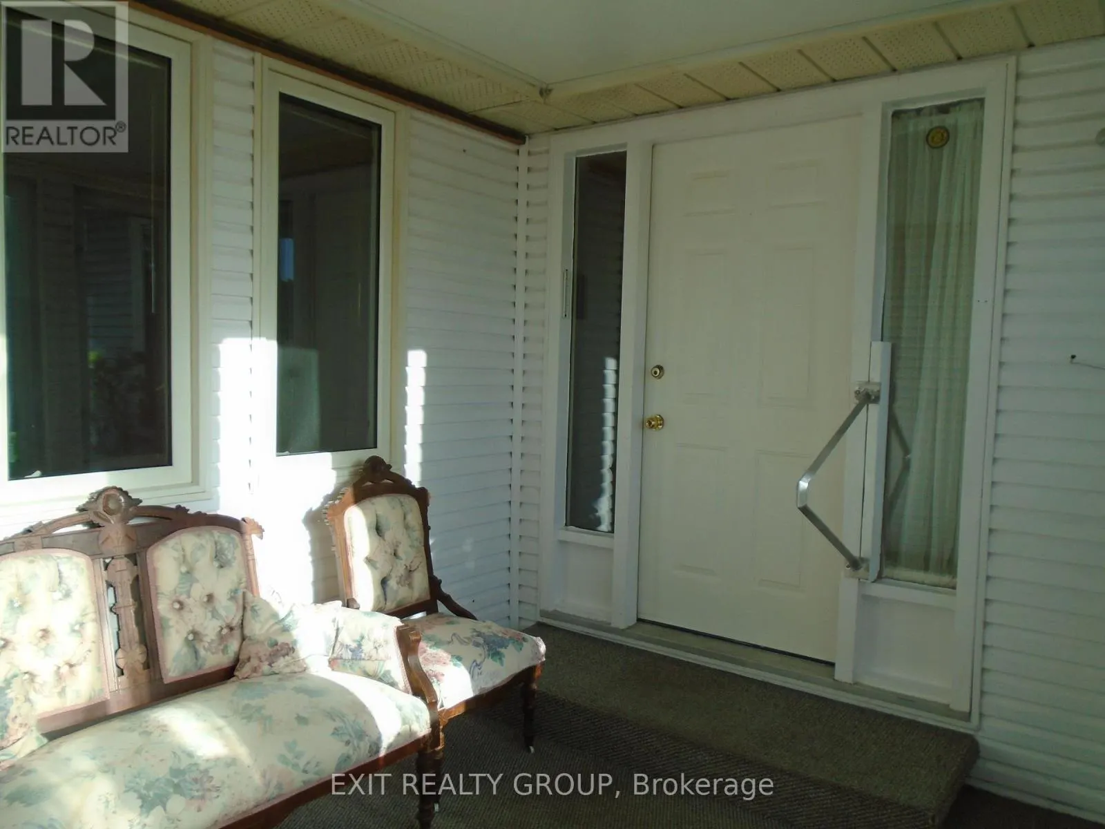 18 HERITAGE DRIVE