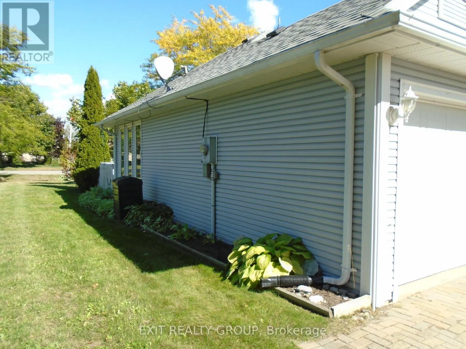 18 HERITAGE DRIVE