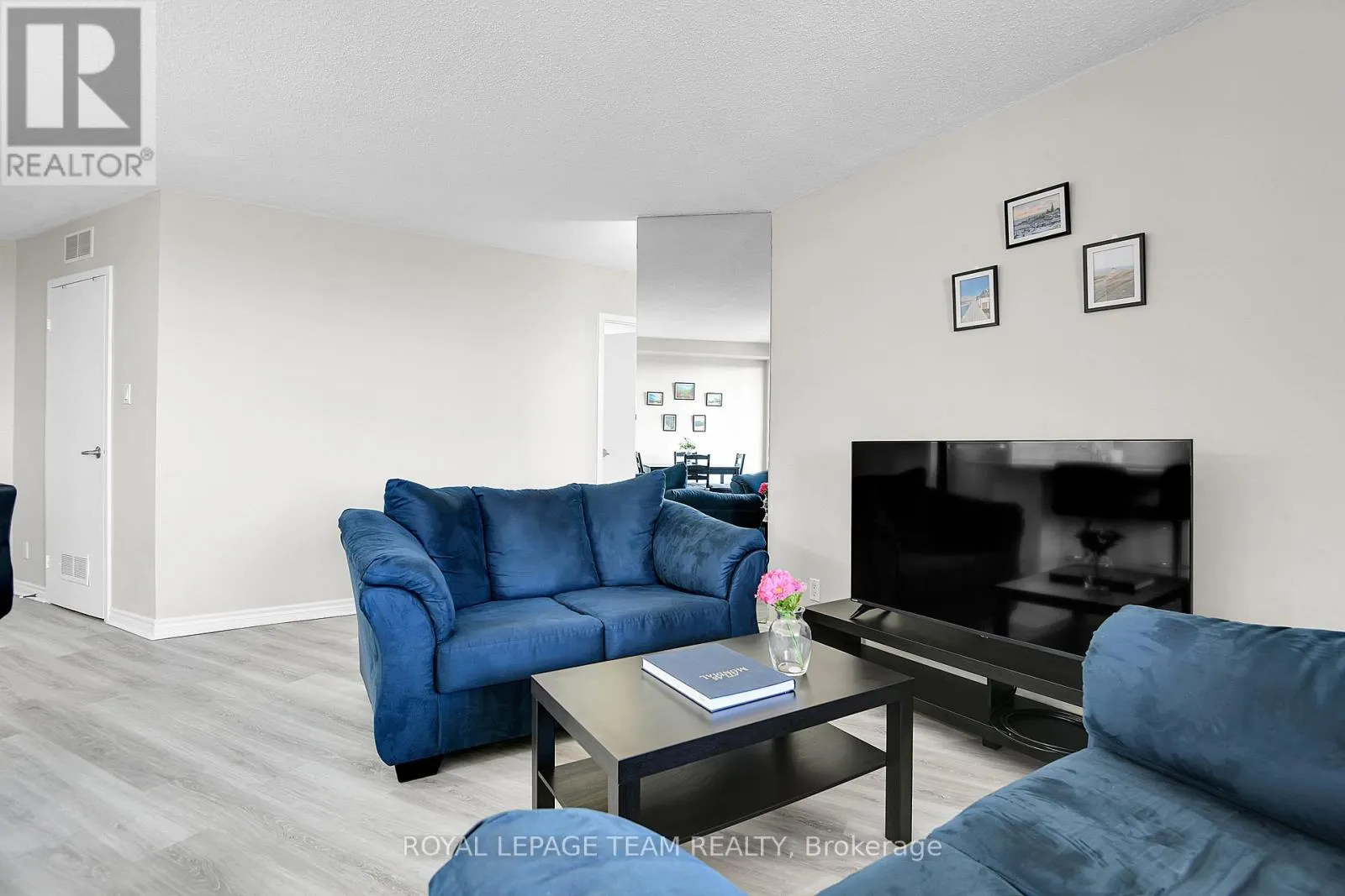 2409 - 900 DYNES ROAD