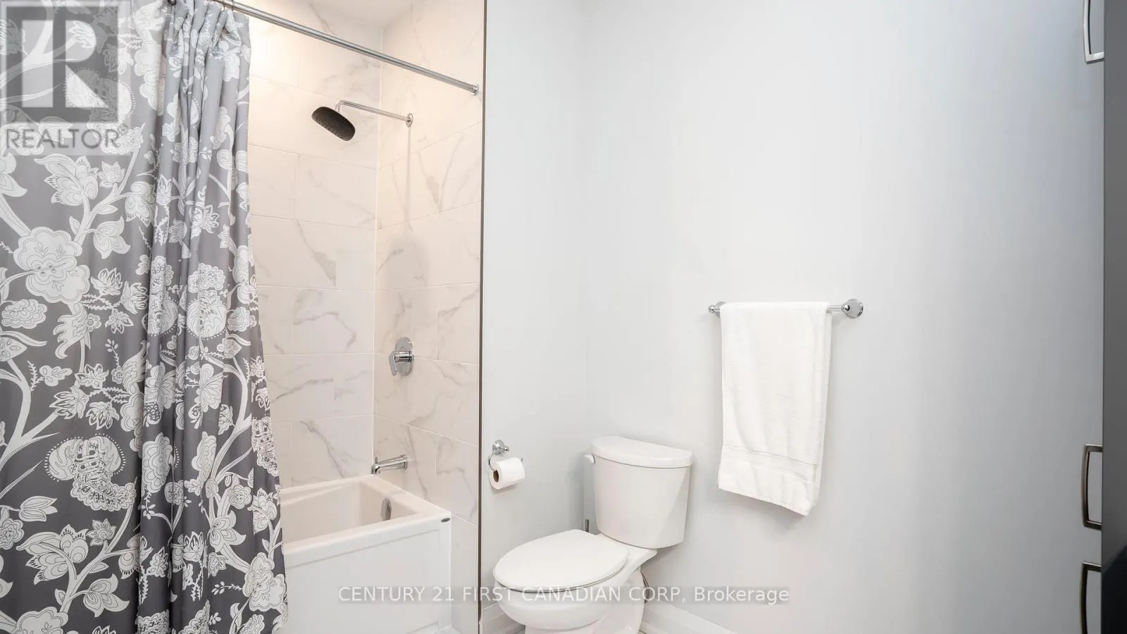 25 - 383 DAVENTRY WAY, #25