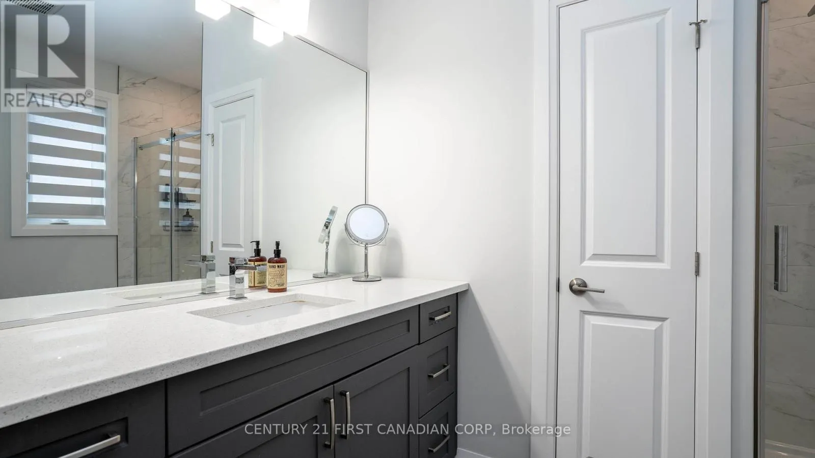 25 - 383 DAVENTRY WAY, #25