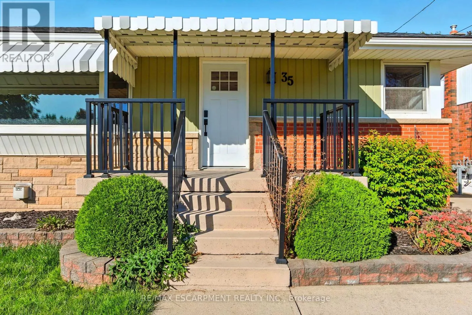 MAIN - 35 WILDEWOOD AVENUE
