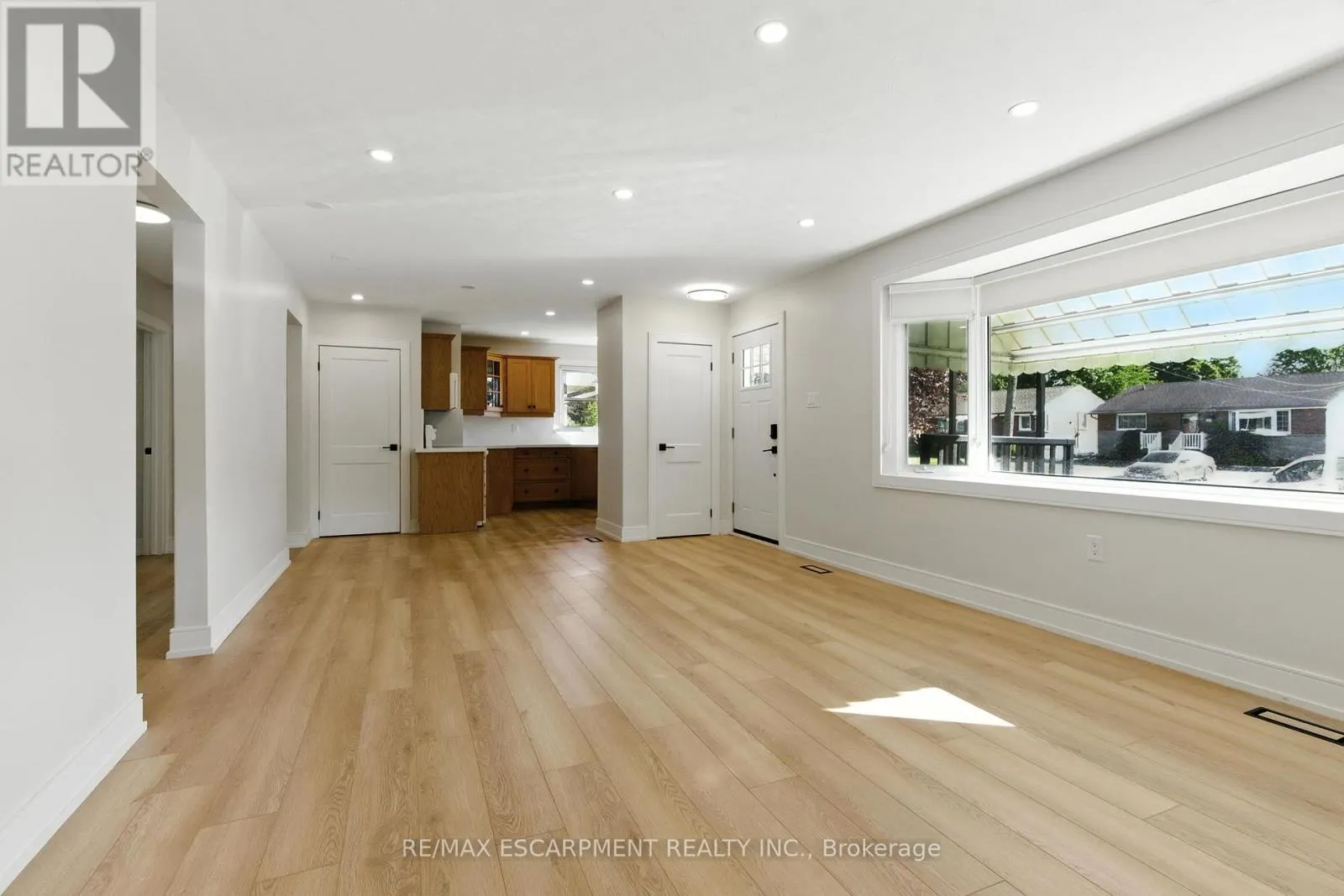 MAIN - 35 WILDEWOOD AVENUE