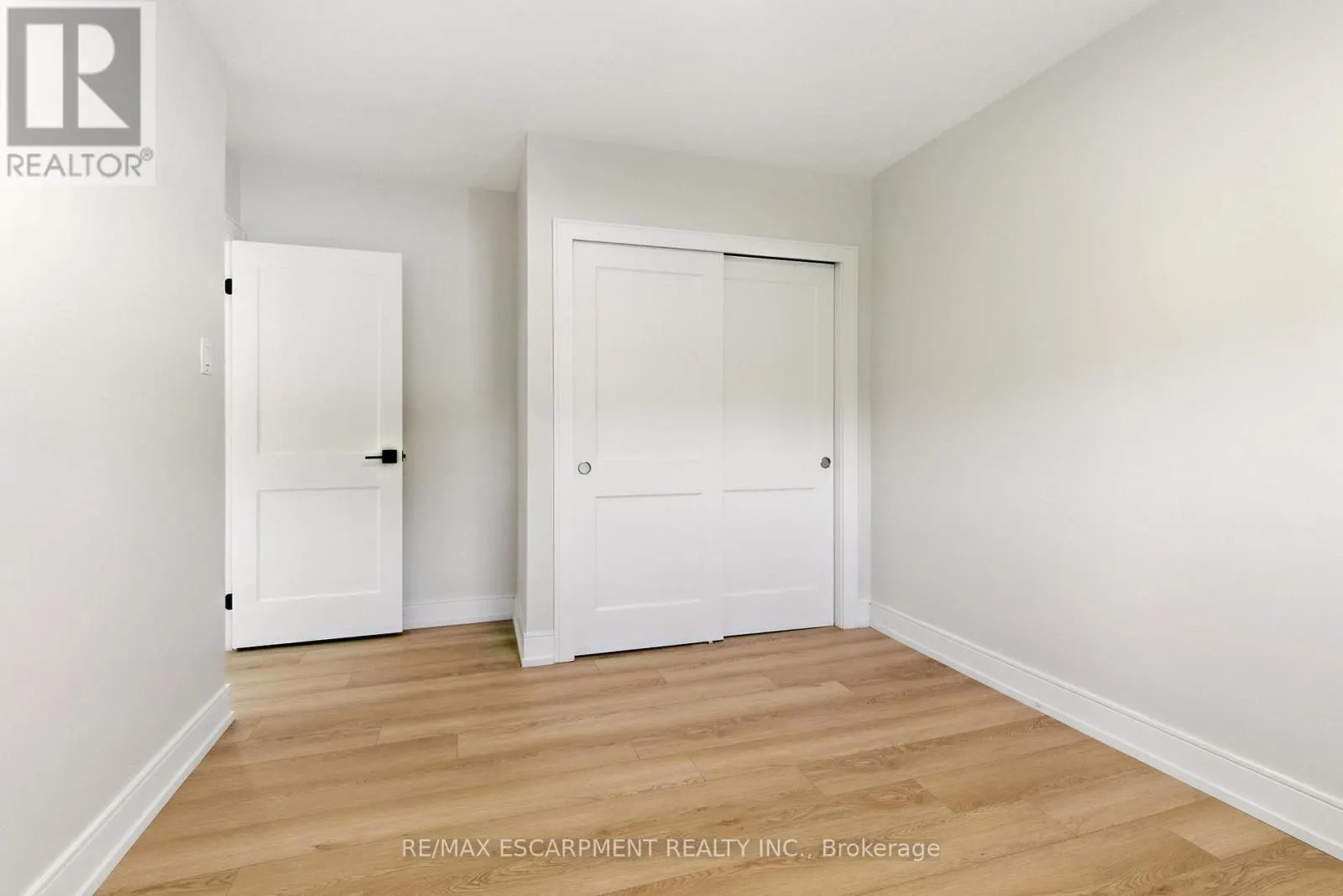 MAIN - 35 WILDEWOOD AVENUE