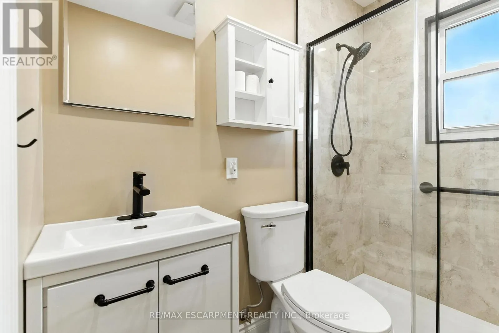 MAIN - 35 WILDEWOOD AVENUE
