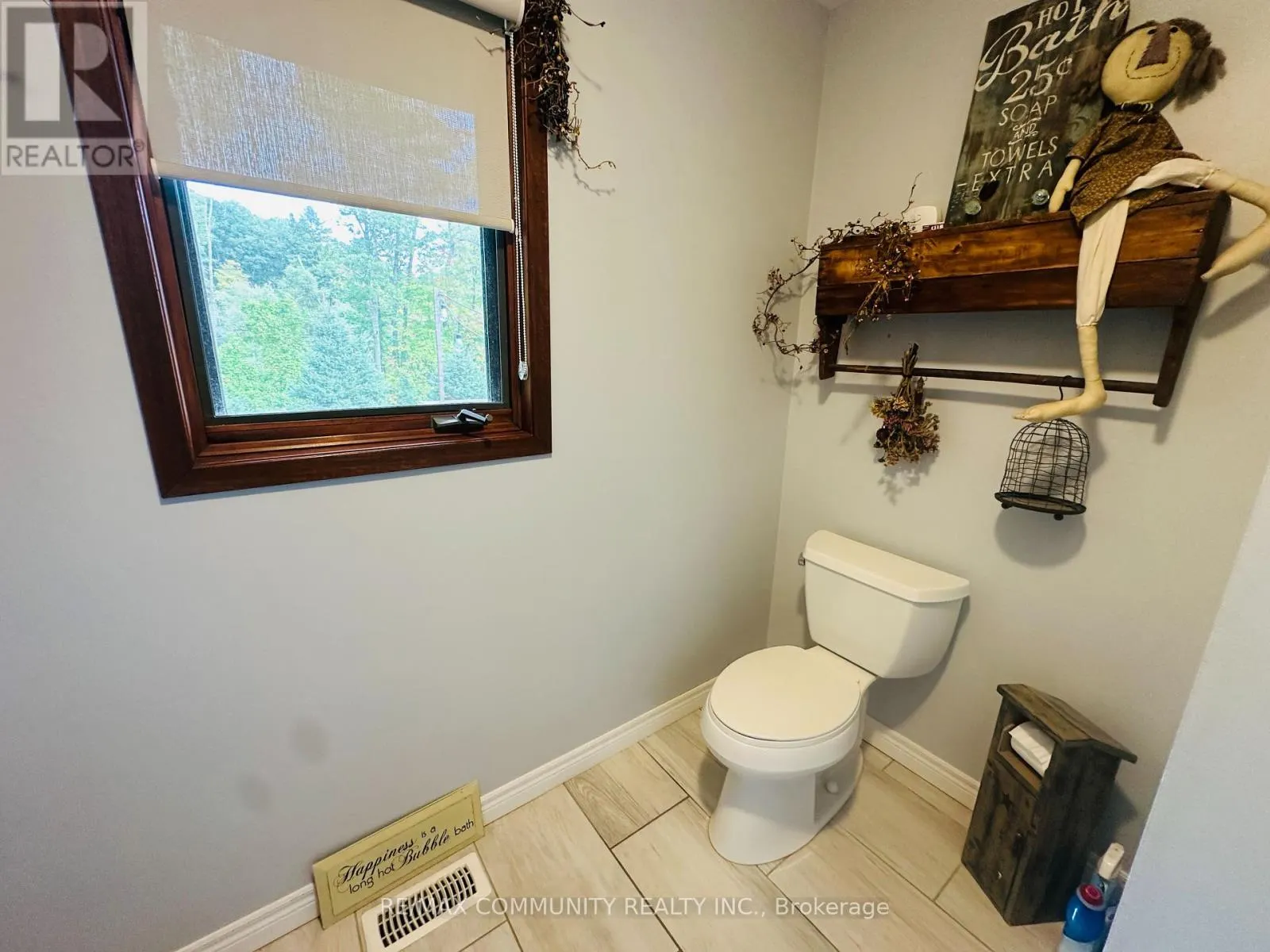 214 HELYER ROAD
