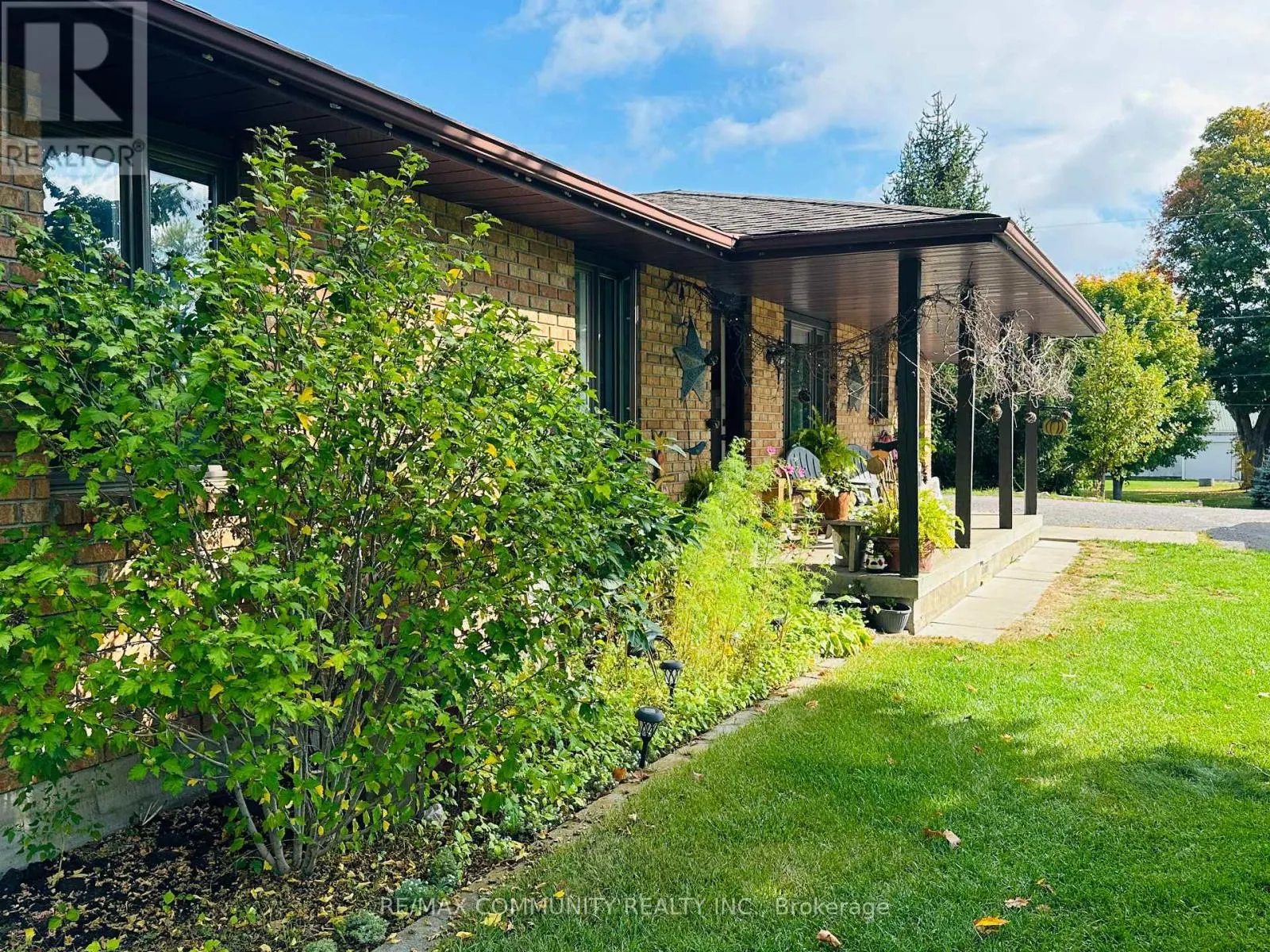 214 HELYER ROAD