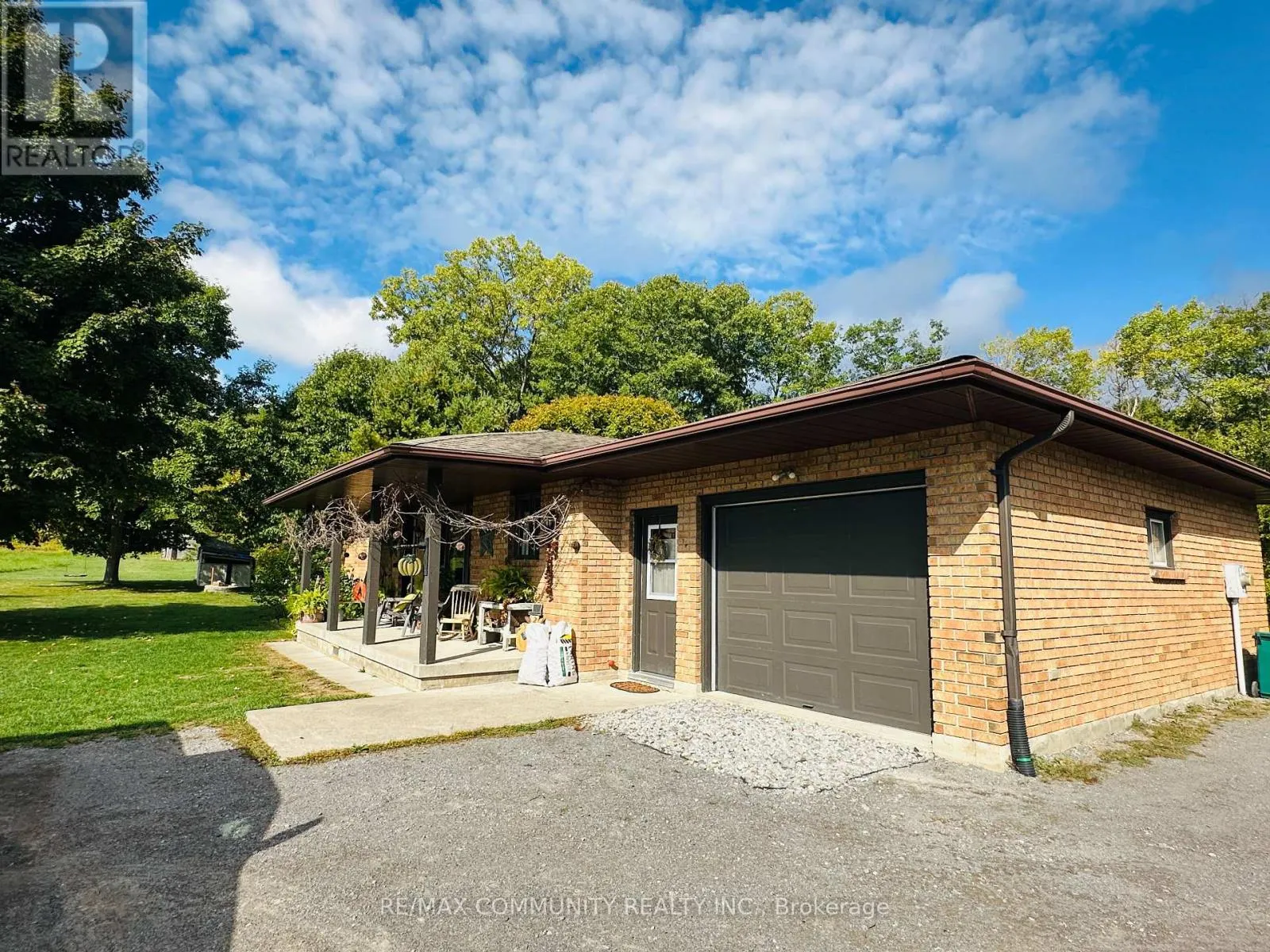 214 HELYER ROAD