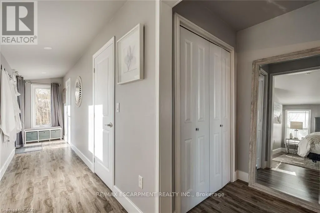 71 LAKESHORE ROAD
