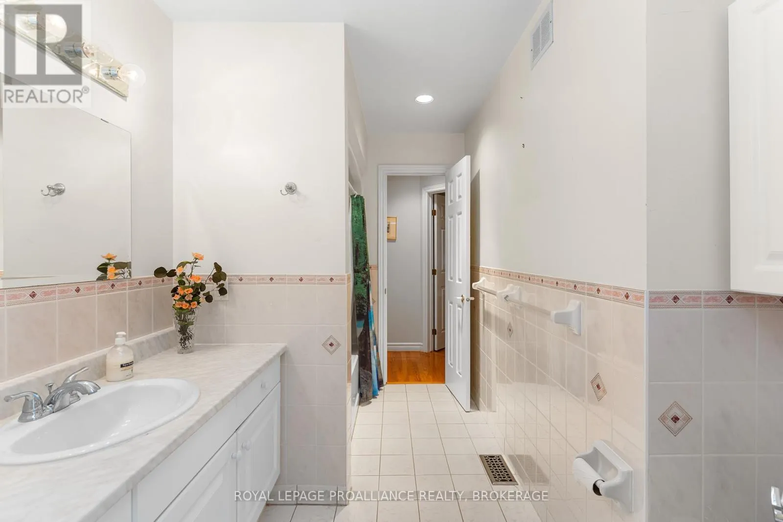 377 BRIARWOOD DRIVE