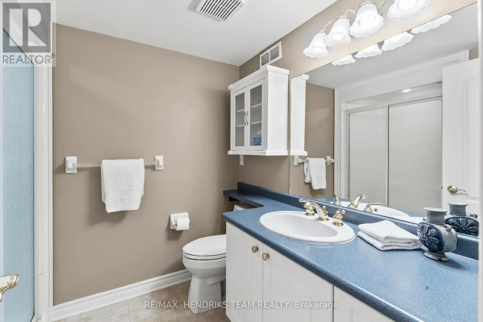 8 - 174 MARTINDALE ROAD, #8