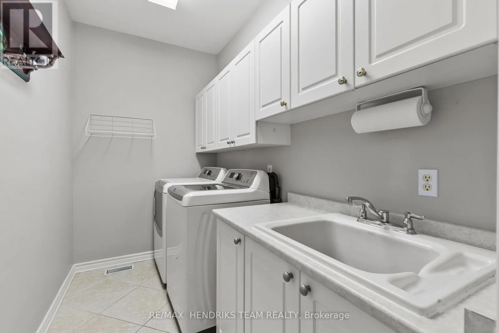 8 - 174 MARTINDALE ROAD, #8
