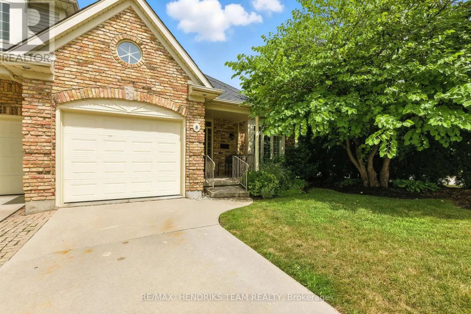 8 - 174 MARTINDALE ROAD, #8