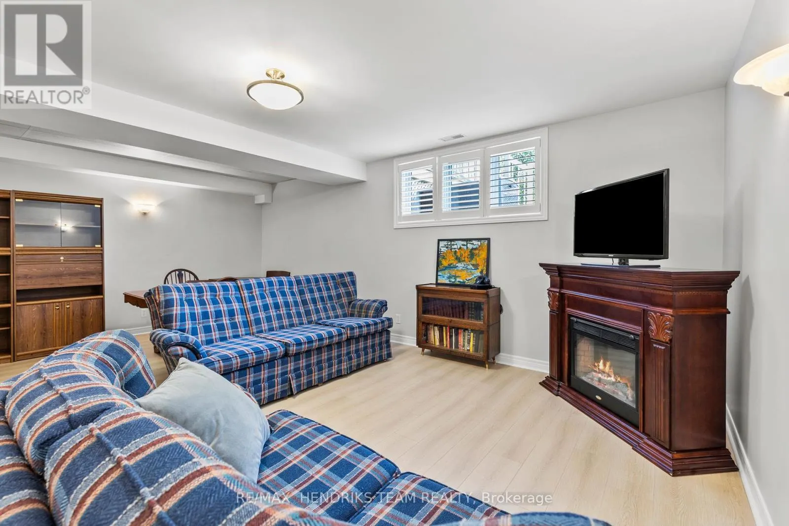 8 - 174 MARTINDALE ROAD, #8
