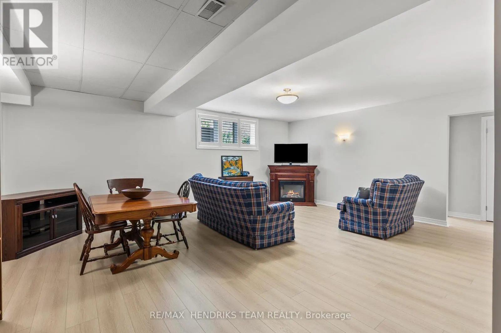 8 - 174 MARTINDALE ROAD, #8