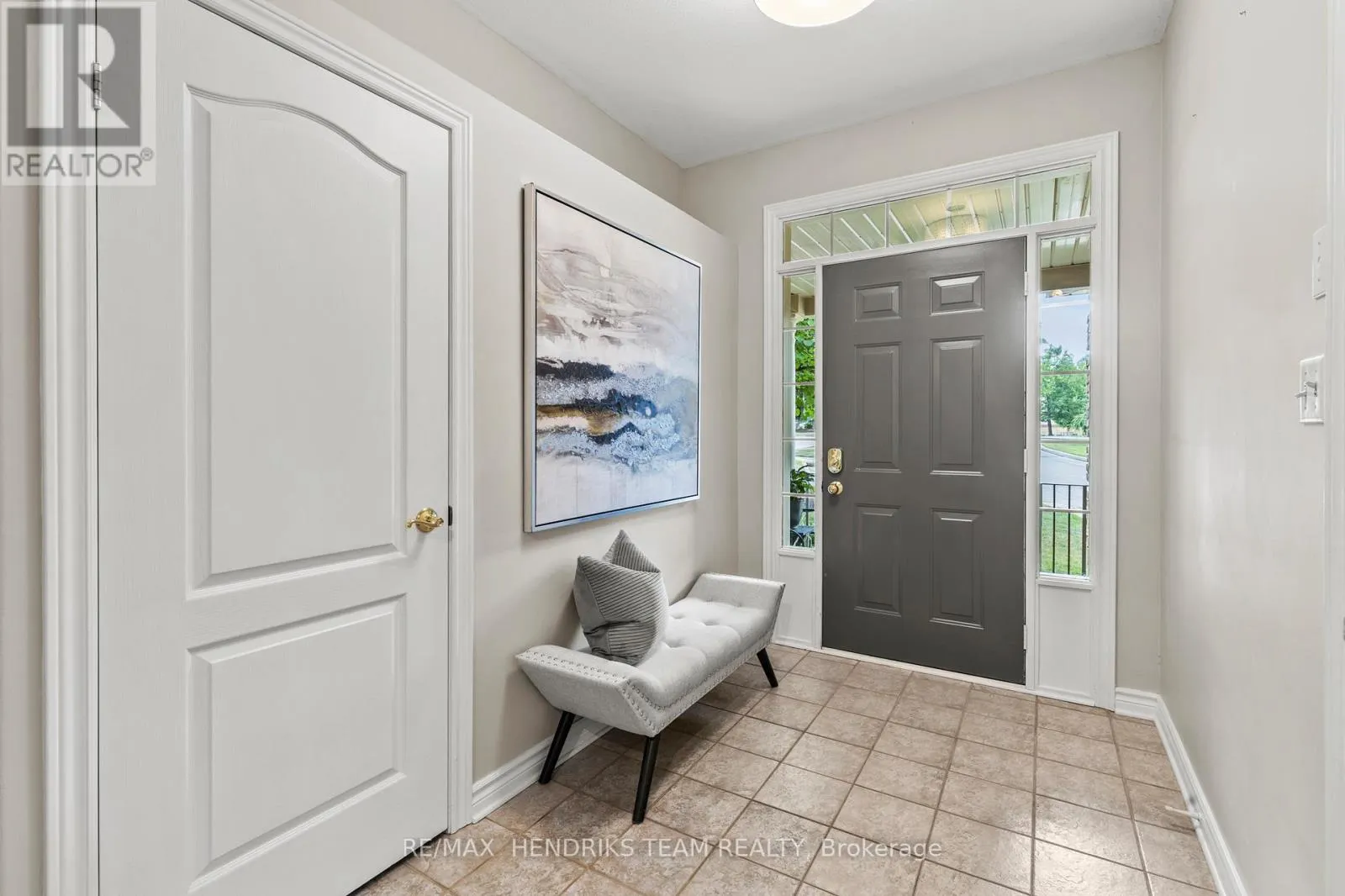 8 - 174 MARTINDALE ROAD, #8