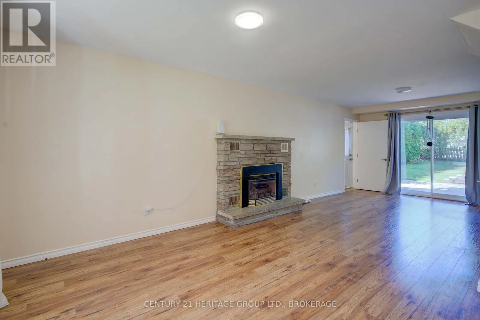 312 BOXWOOD STREET